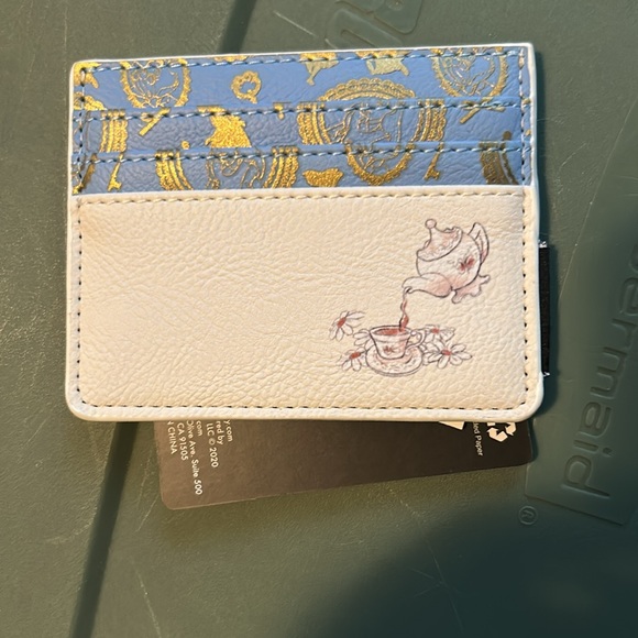 Disney Alice in Wonderland Card Holder - Picture 2 of 3